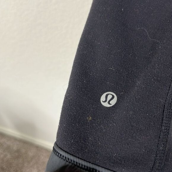 Lululemon Kanto Catch Me Vest Black Hooded Ponytail V Inverted back - Picture 6 of 14